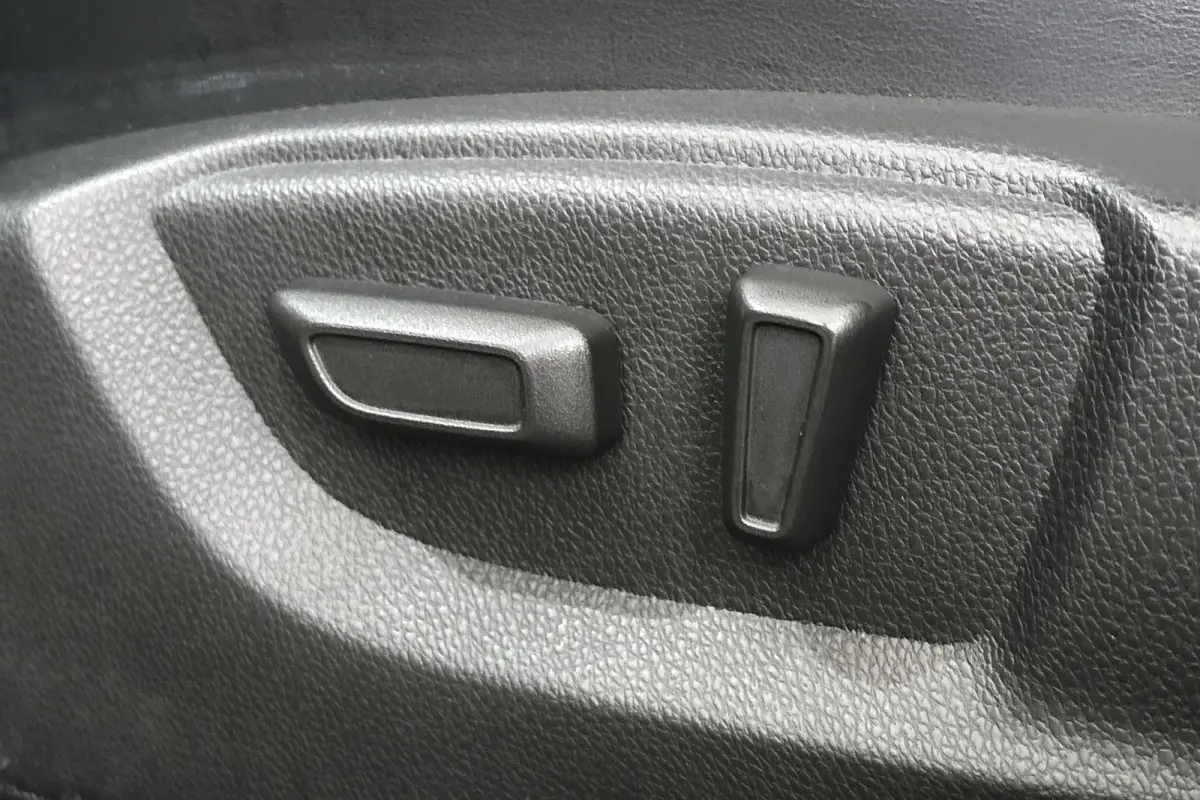 2.4 PHEV Business Intense+ Stoel-Stuur-Achterbank Verwarming