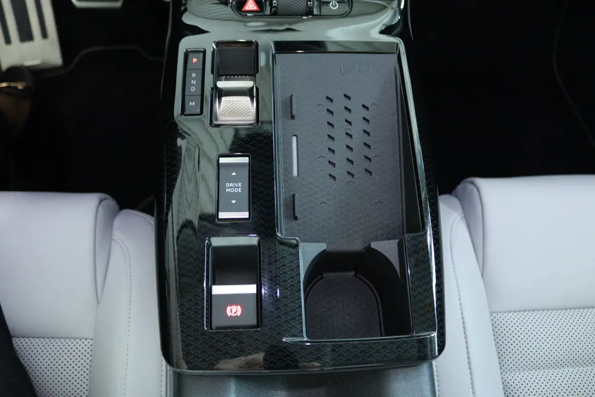 1.2 Hybrid 145 Max | Pano | Massage | HUD | Stoelventilatie | 360 Camera | Adapt. Cruise | Keyless | BLIS | Elektr. klep
