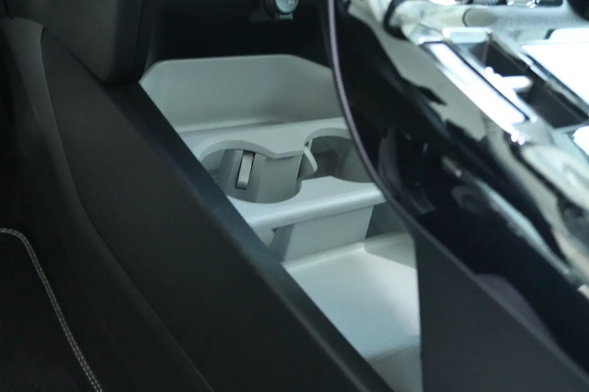 1.2 Hybrid 145 Max | Pano | Massage | HUD | Stoelventilatie | 360 Camera | Adapt. Cruise | Keyless | BLIS | Elektr. klep