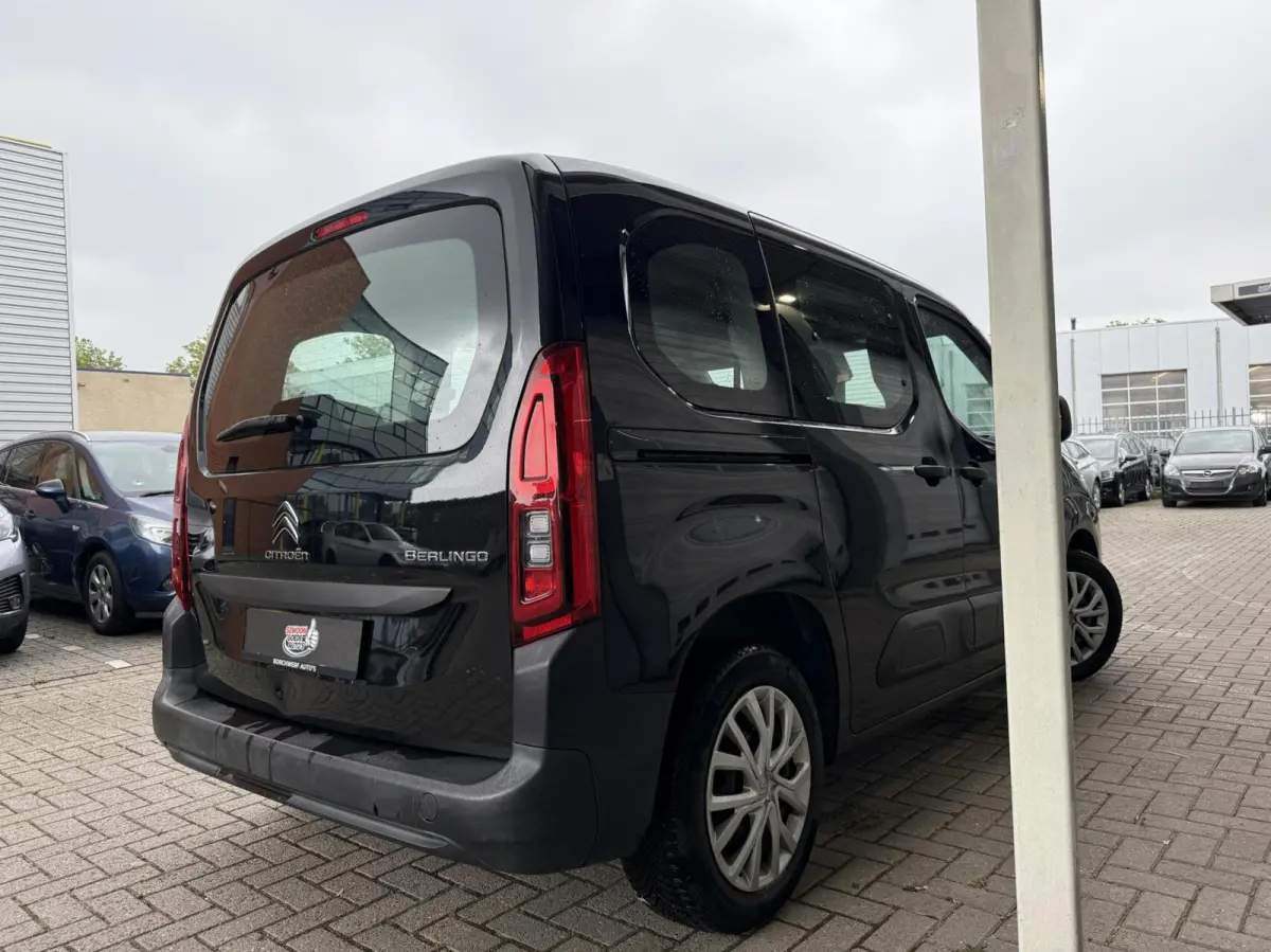 1.2 Benzine | Bluetooth | 5 zitplaatsen