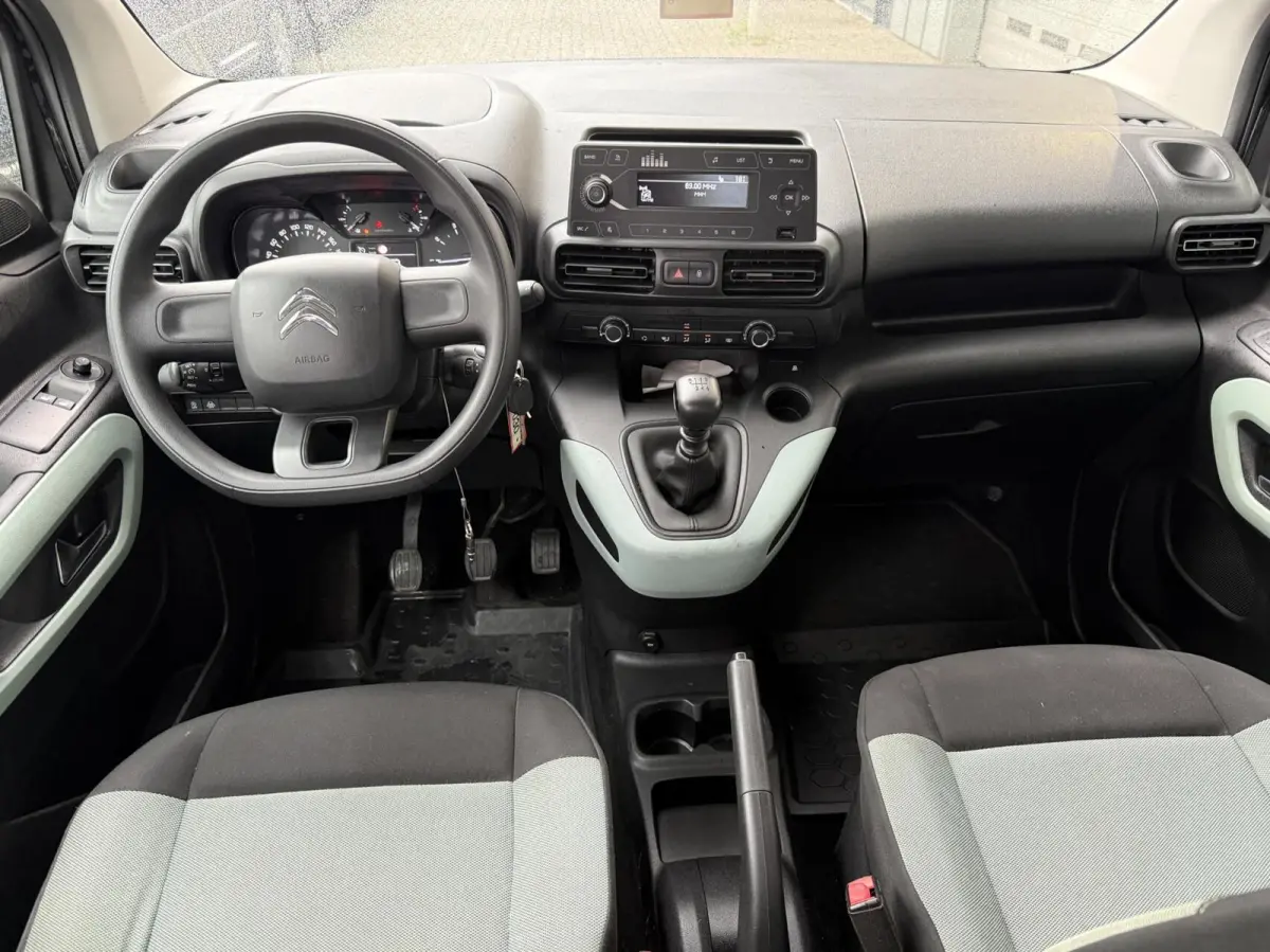 1.2 Benzine | Bluetooth | 5 zitplaatsen