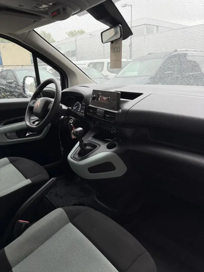 1.2 Benzine | Bluetooth | 5 zitplaatsen