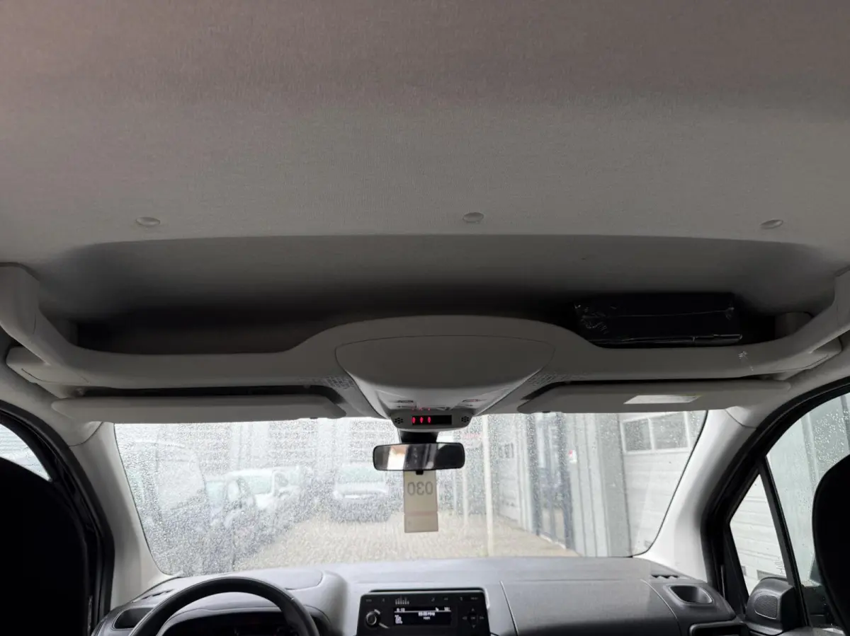 1.2 Benzine | Bluetooth | 5 zitplaatsen