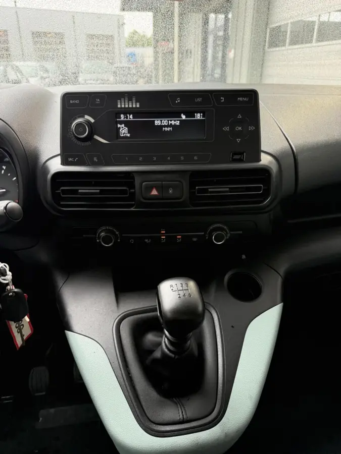 1.2 Benzine | Bluetooth | 5 zitplaatsen