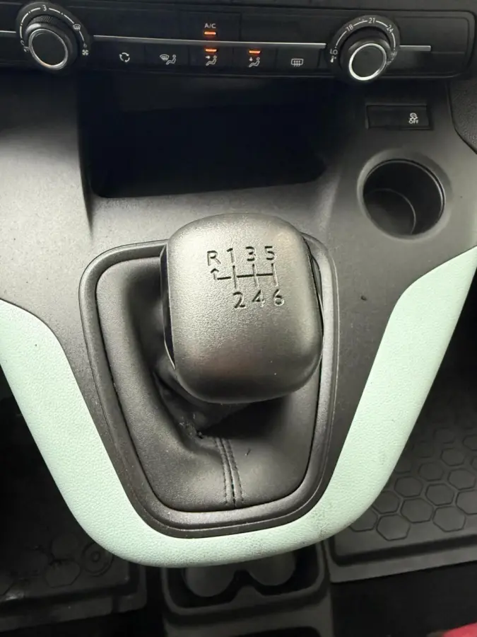 1.2 Benzine | Bluetooth | 5 zitplaatsen
