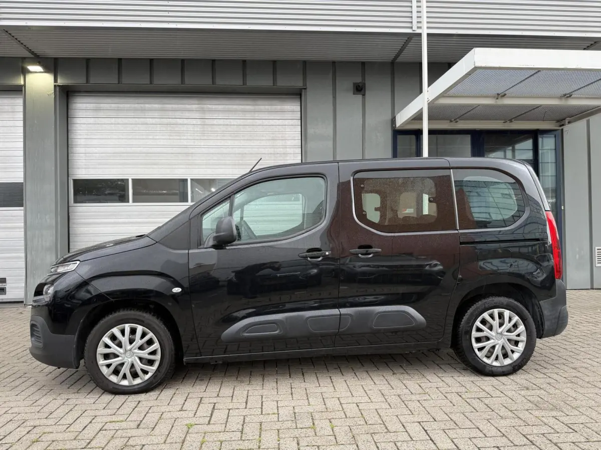 1.2 Benzine | Bluetooth | 5 zitplaatsen