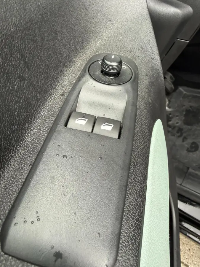 1.2 Benzine | Bluetooth | 5 zitplaatsen