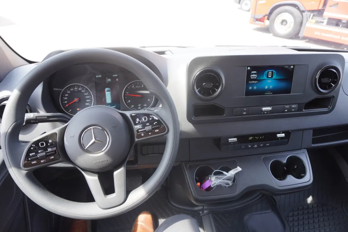 319 CDI 191PK Bakwagen met laadklep Automaat Nr. V068 | Airco | Cruise | Apple-Android DEMO