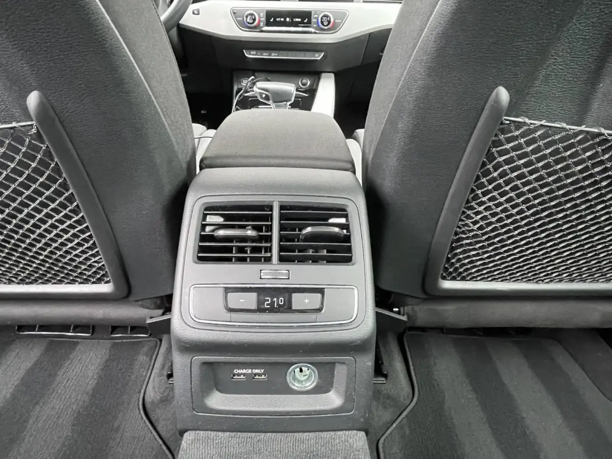 35 TFSI Launch edition Business AUT. VIRTUAL COCKPIT|CARPLAY|TREKHAAK|LED KOPLAMPEN|ORIGINEEL NL