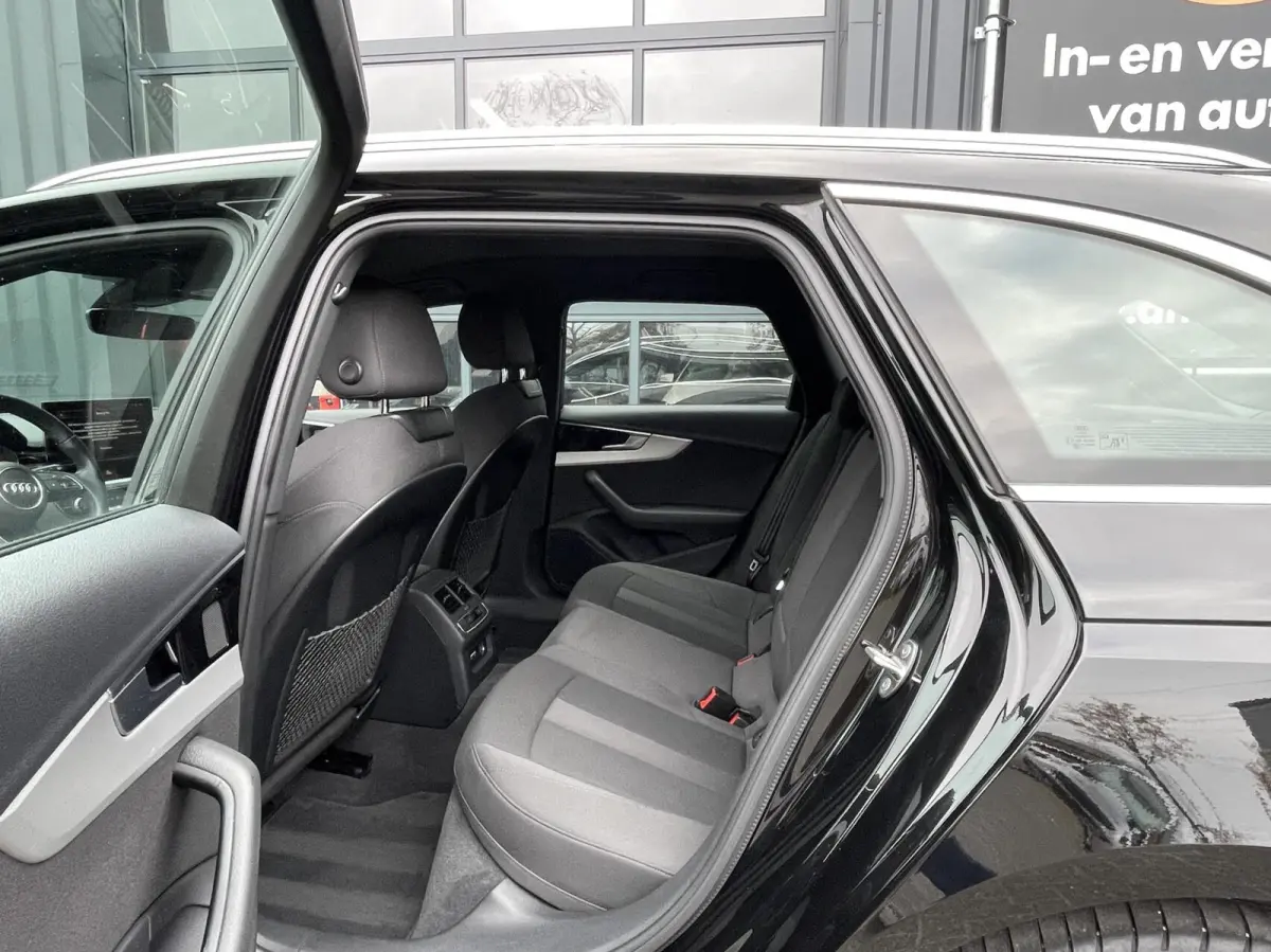 35 TFSI Launch edition Business AUT. VIRTUAL COCKPIT|CARPLAY|TREKHAAK|LED KOPLAMPEN|ORIGINEEL NL