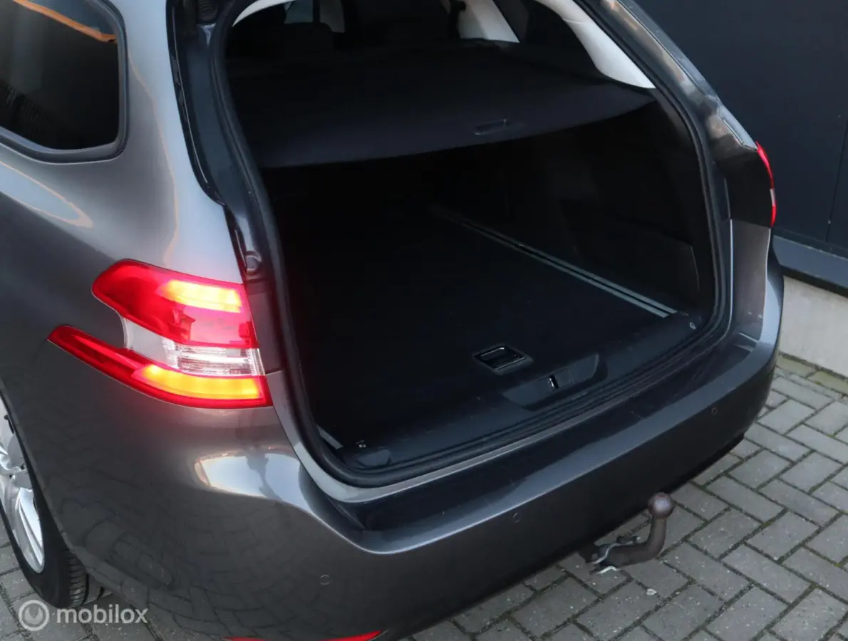 1.2 PT 110 PK H6 Exe Nieuwe D-Riem|Trekhaak|Navi|Panodak|Carplay|PDC V+A|DonkerGlas|16"LMV
