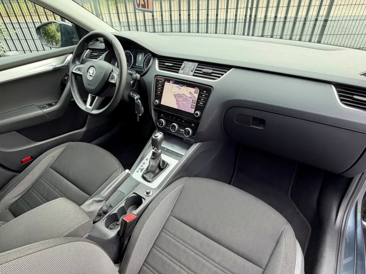 1.0 TSI DSG Ambition Navi|Cruis|PDC|Media Antraciet