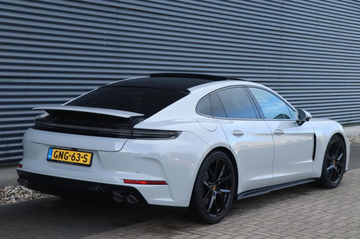 2.9 4 E-Hybrid | Pano | VOL!