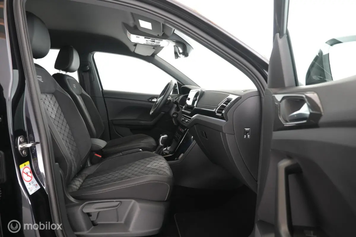 1.5 TSI R-Line Business trekhaak|IQled|stoelverw.|cam|nav|acc|lmv17