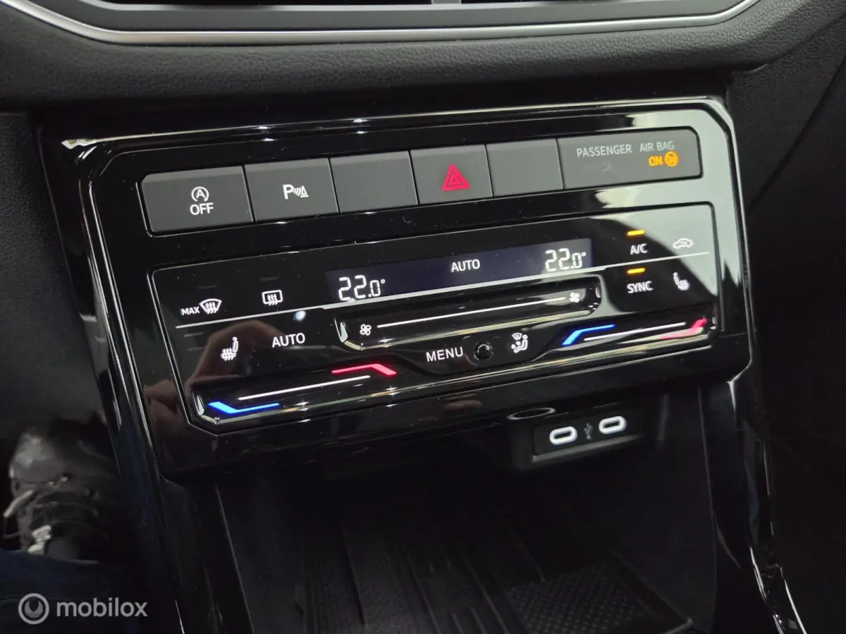 1.5 TSI R-Line Business trekhaak|IQled|stoelverw.|cam|nav|acc|lmv17