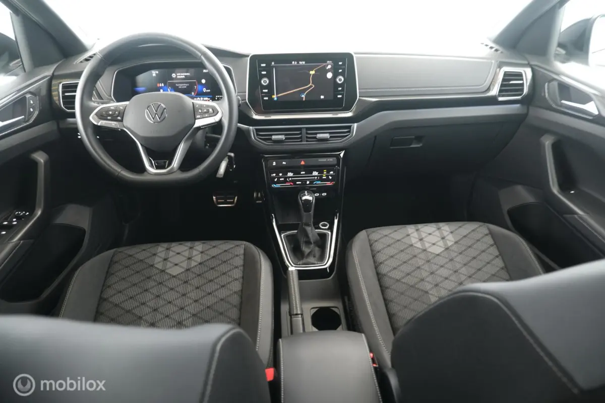 1.5 TSI R-Line Business trekhaak|IQled|stoelverw.|cam|nav|acc|lmv17