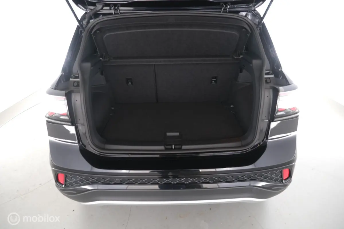 1.5 TSI R-Line Business trekhaak|IQled|stoelverw.|cam|nav|acc|lmv17