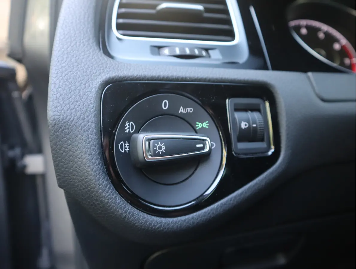Highline 1.2 TSI Navi / Camera / PDC / Elekramen / Climate Handgeschakeld 6 versn.