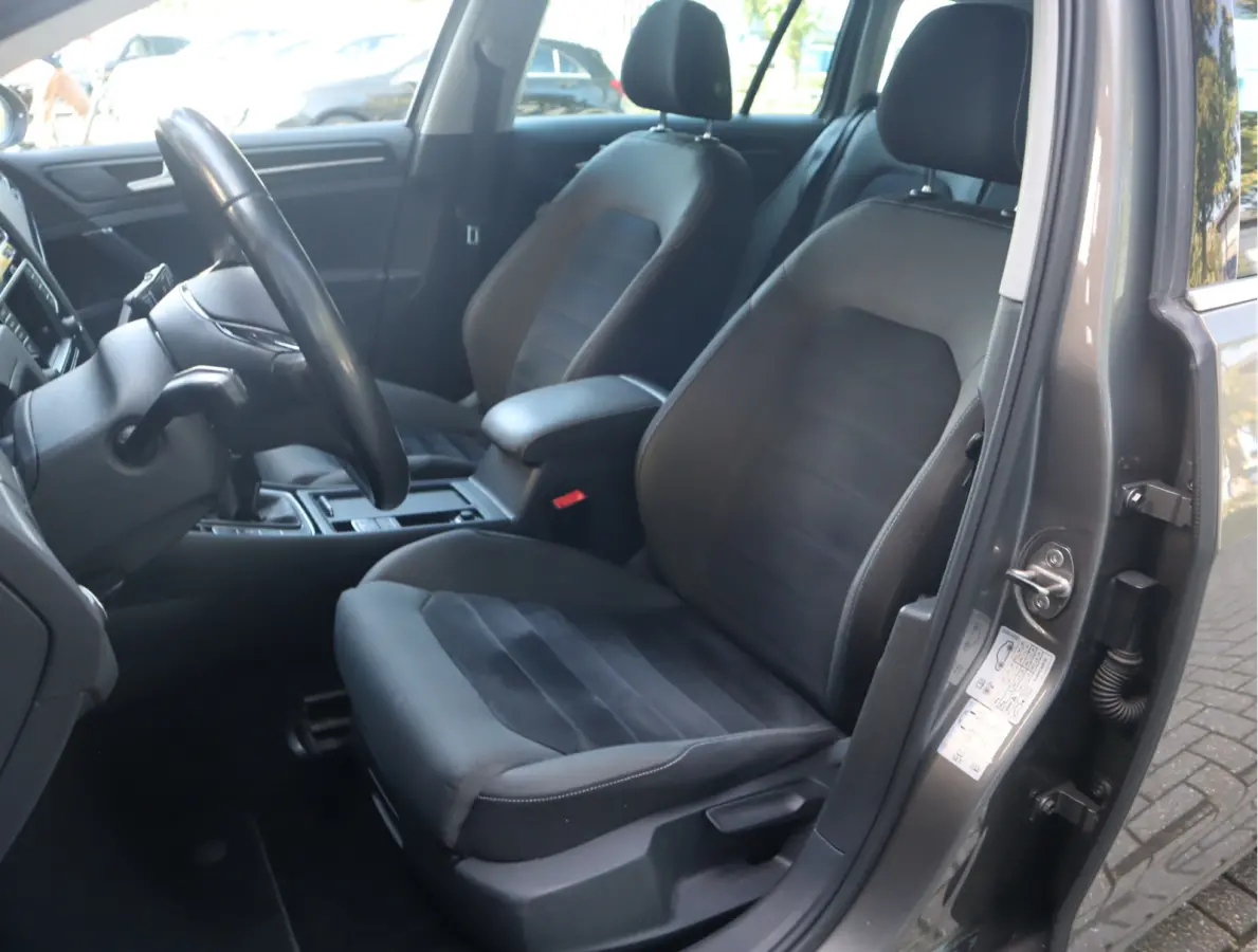 Highline 1.2 TSI Navi / Camera / PDC / Elekramen / Climate Handgeschakeld 6 versn.