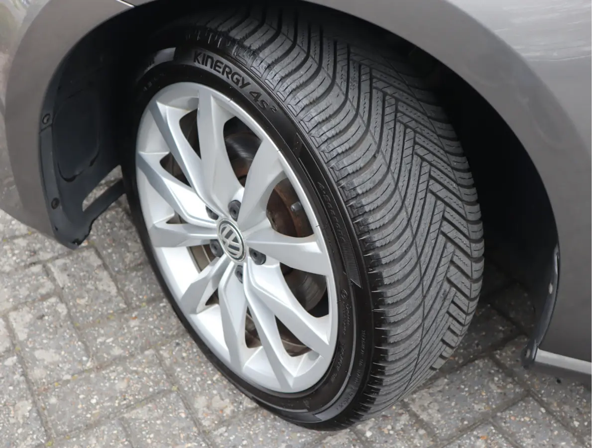 Highline 1.2 TSI Navi / Camera / PDC / Elekramen / Climate Handgeschakeld 6 versn.
