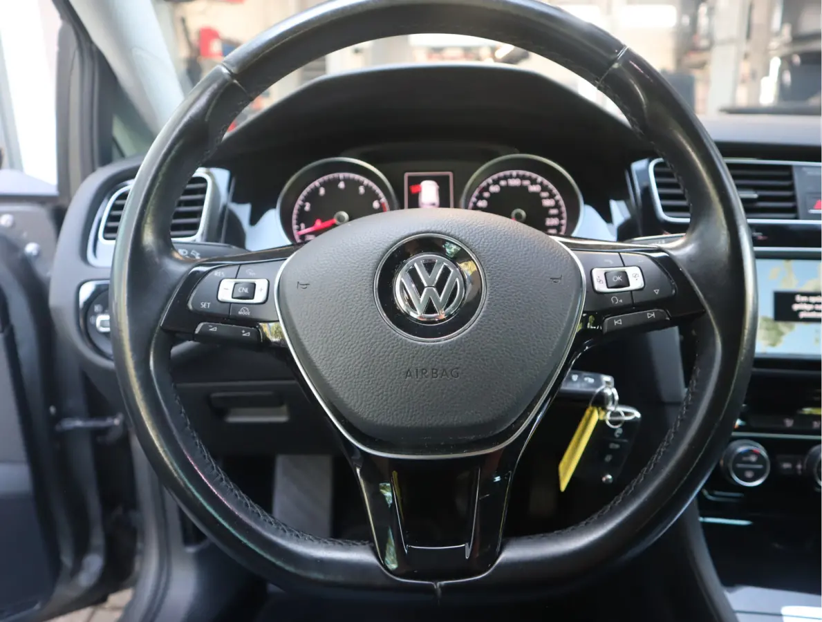 Highline 1.2 TSI Navi / Camera / PDC / Elekramen / Climate Handgeschakeld 6 versn.