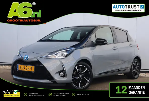 1.5 Hybrid Bi-Tone Plus 101PK Automaat Panoramadak Navigatie Camera Clima Cruise Keyless Entry 16 inch LMV