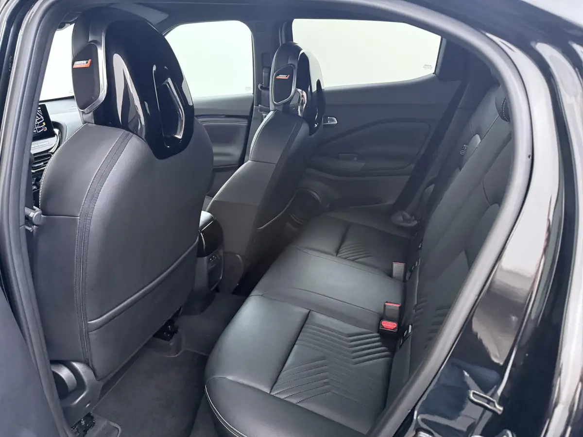 1.6 Hybrid Tekna | BOSE Audio | Stoel-, Stuur- & Voorruitverw. |