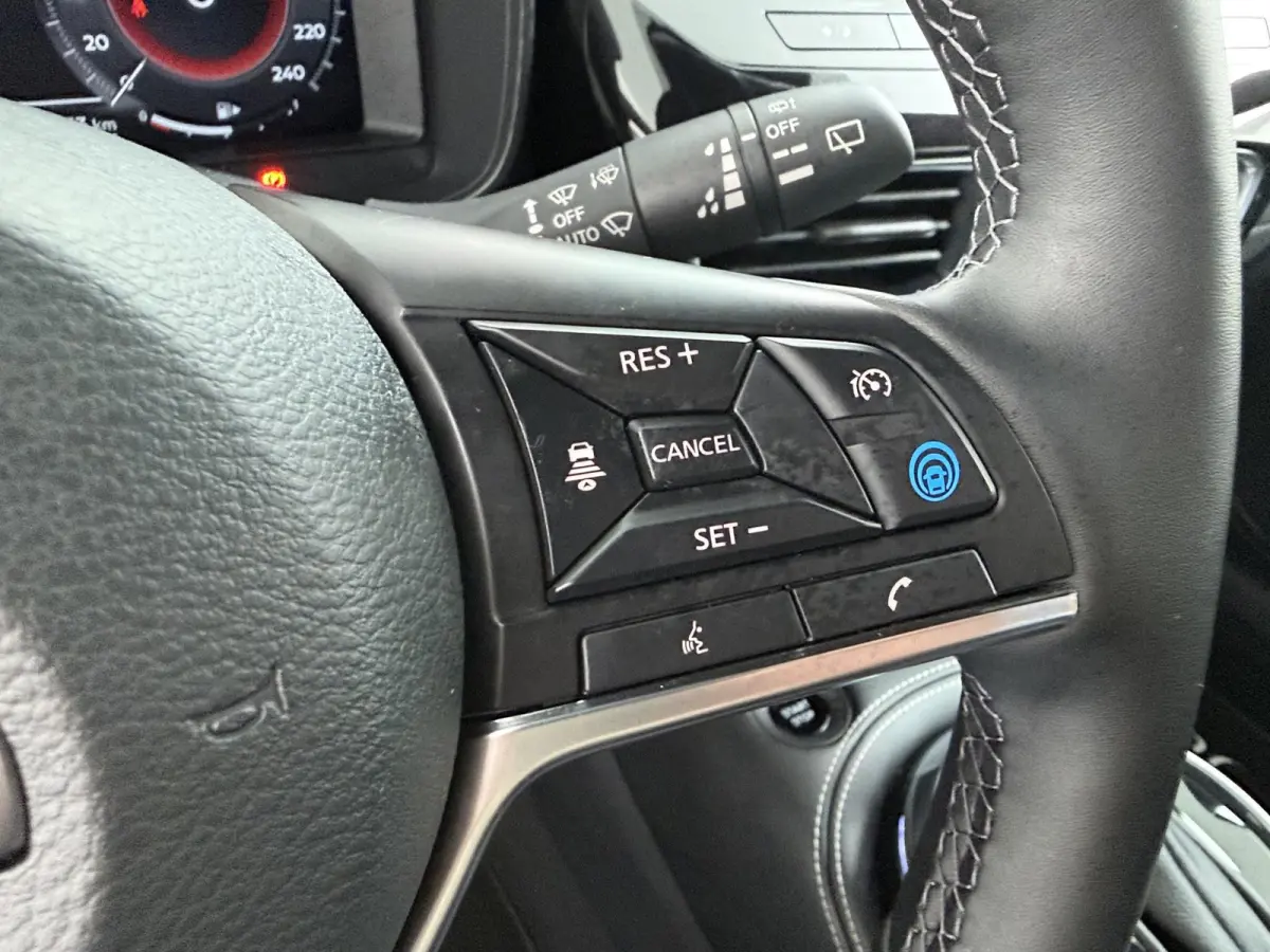 1.6 Hybrid Tekna | BOSE Audio | Stoel-, Stuur- & Voorruitverw. |