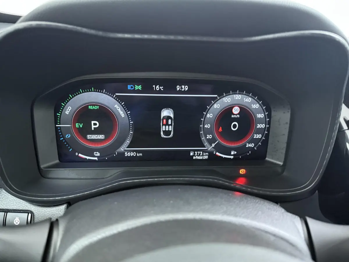 1.6 Hybrid Tekna | BOSE Audio | Stoel-, Stuur- & Voorruitverw. |