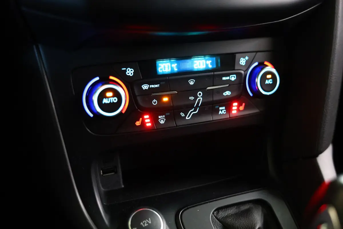 1.0 EcoBoost Titanium AUT NAV BT STOELVW PDC CRUISE '18