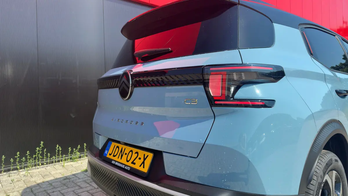 1.2 Hybrid 145pk Plus | Climate Control | Parkeersensoren | Infotainment scherm | Achteruitrijcamera | Bestuurdersstoel in hoogte verstelbaar | Cruise control