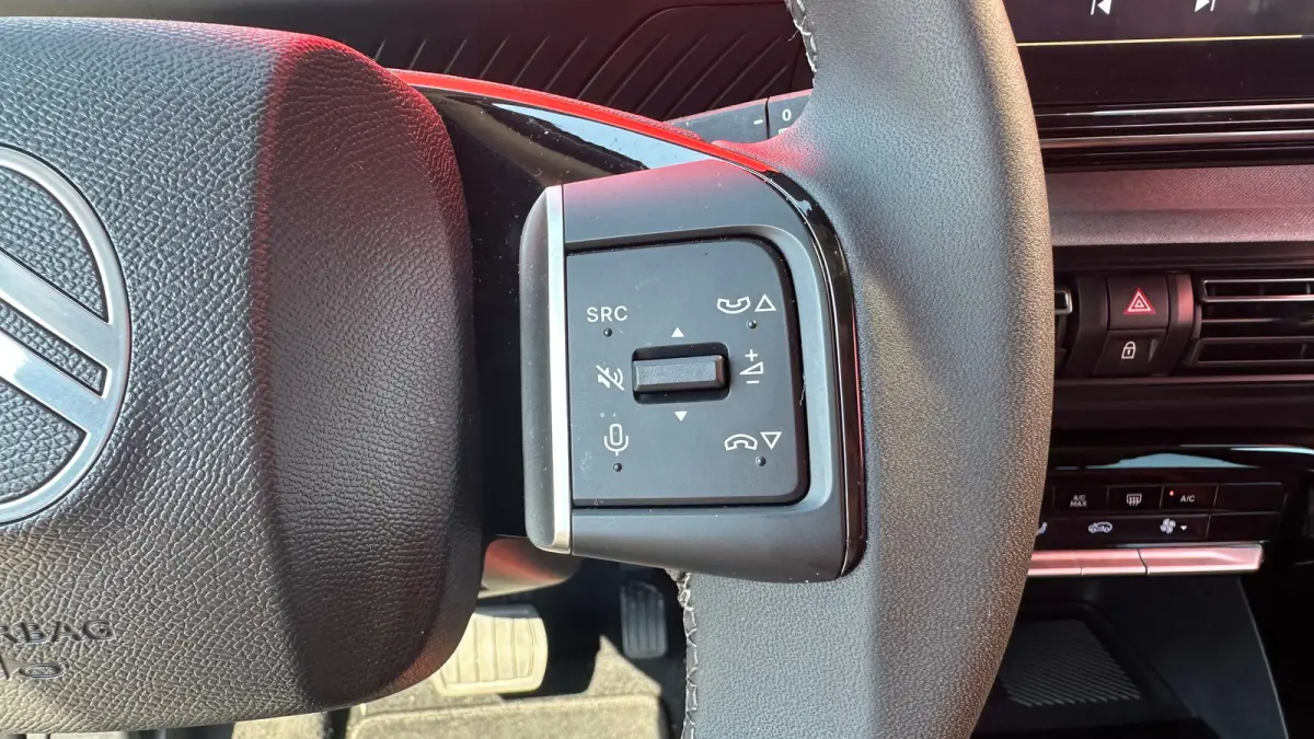 1.2 Hybrid 145pk Plus | Climate Control | Parkeersensoren | Infotainment scherm | Achteruitrijcamera | Bestuurdersstoel in hoogte verstelbaar | Cruise control