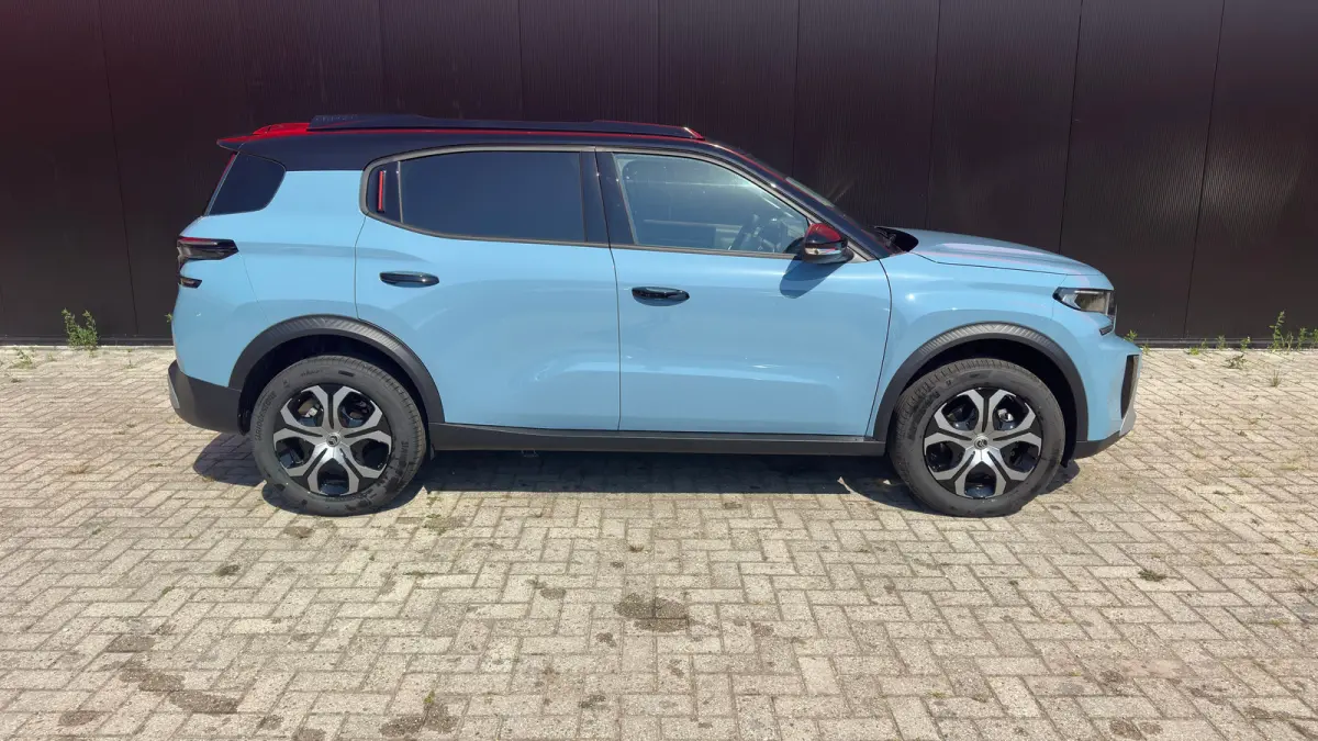 1.2 Hybrid 145pk Plus | Climate Control | Parkeersensoren | Infotainment scherm | Achteruitrijcamera | Bestuurdersstoel in hoogte verstelbaar | Cruise control
