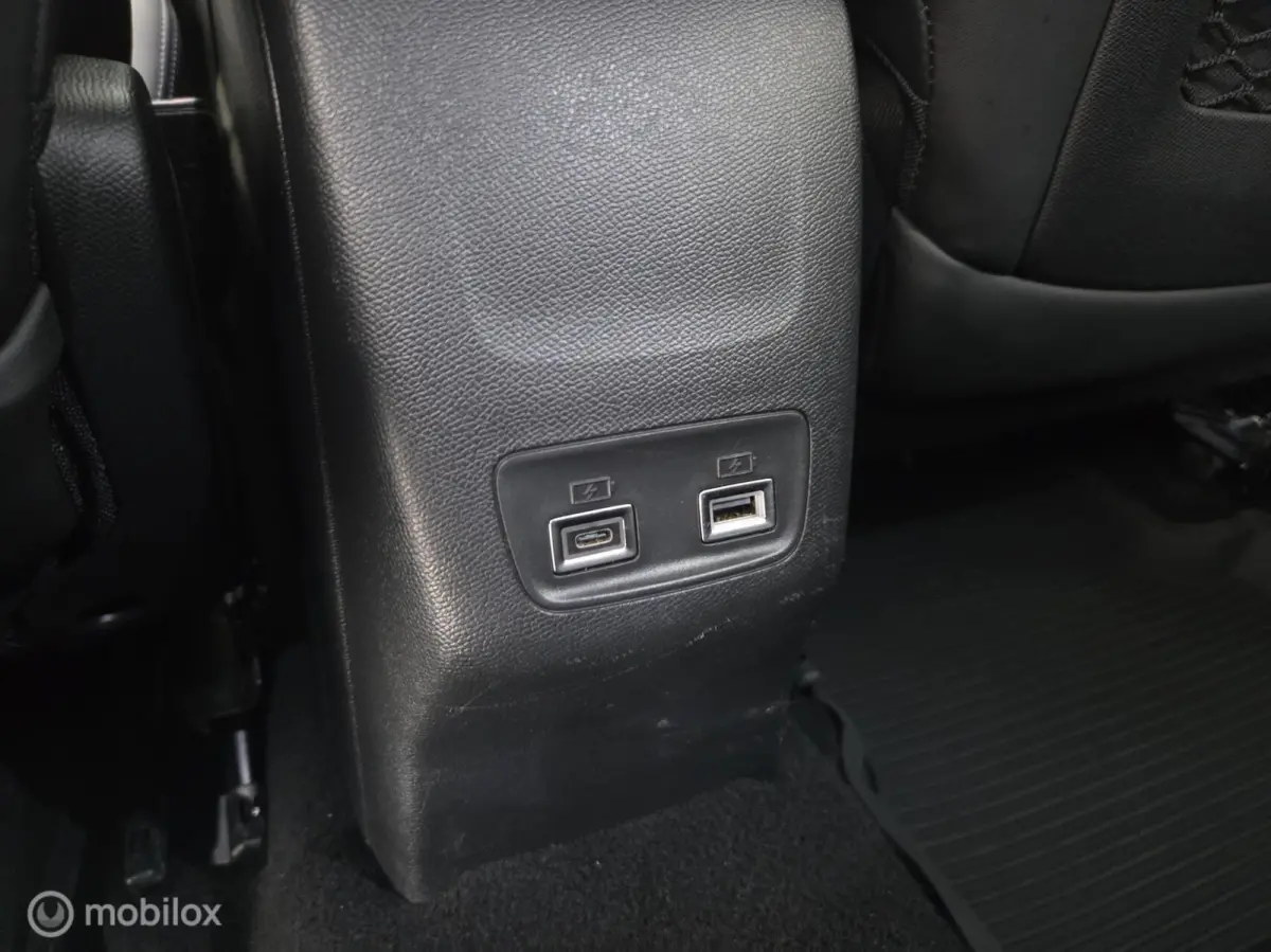 1.2 Hybrid 136 GT automaat leer|led|cam360|ecc|dab|lmv17