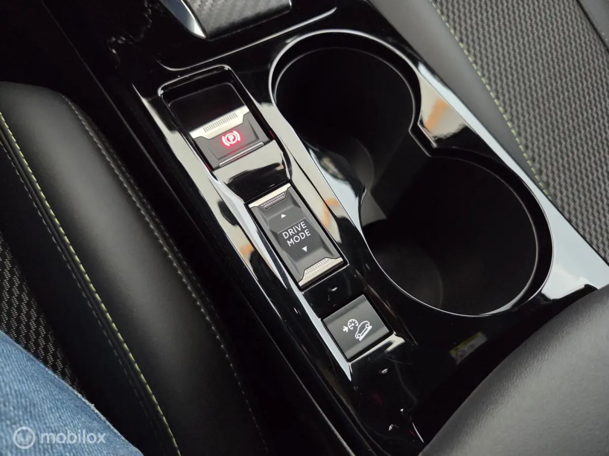 1.2 Hybrid 136 GT automaat leer|led|cam360|ecc|dab|lmv17