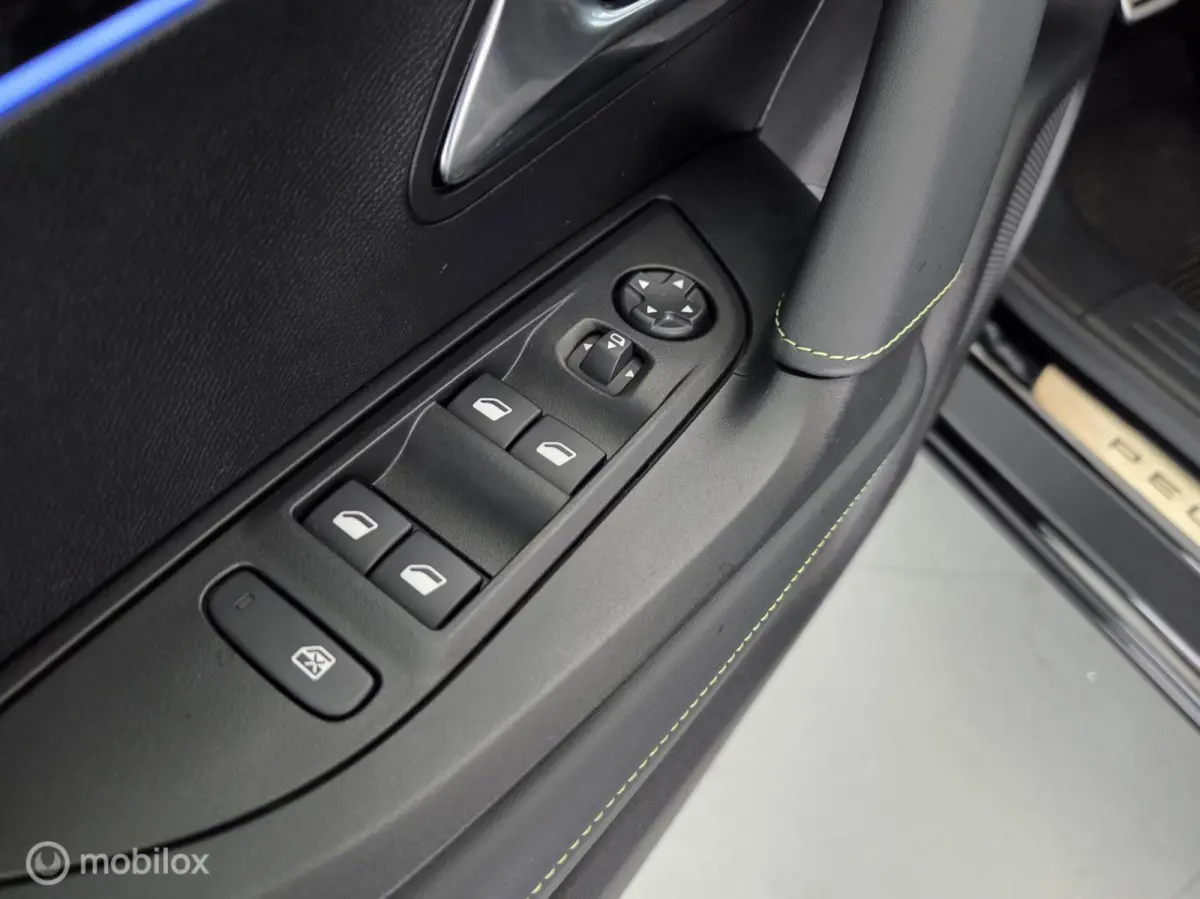 1.2 Hybrid 136 GT automaat leer|led|cam360|ecc|dab|lmv17