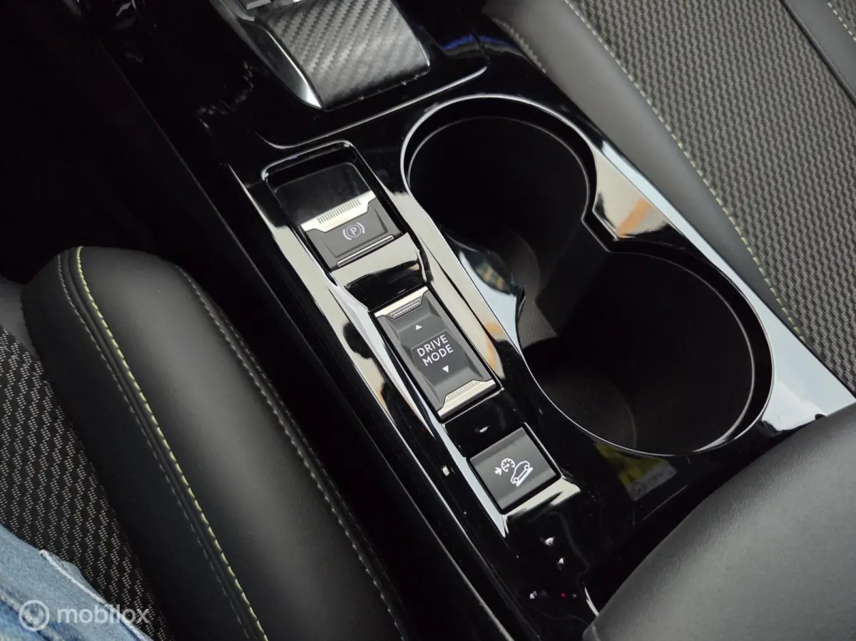 1.2 Hybrid 136 GT automaat leer|led|cam360|ecc|dab|lmv17
