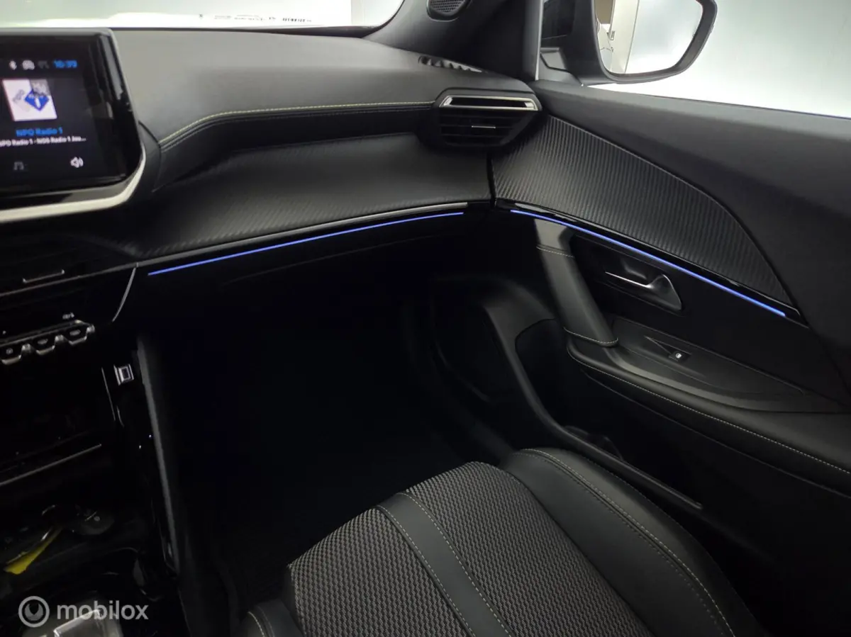 1.2 Hybrid 136 GT automaat leer|led|cam360|ecc|dab|lmv17