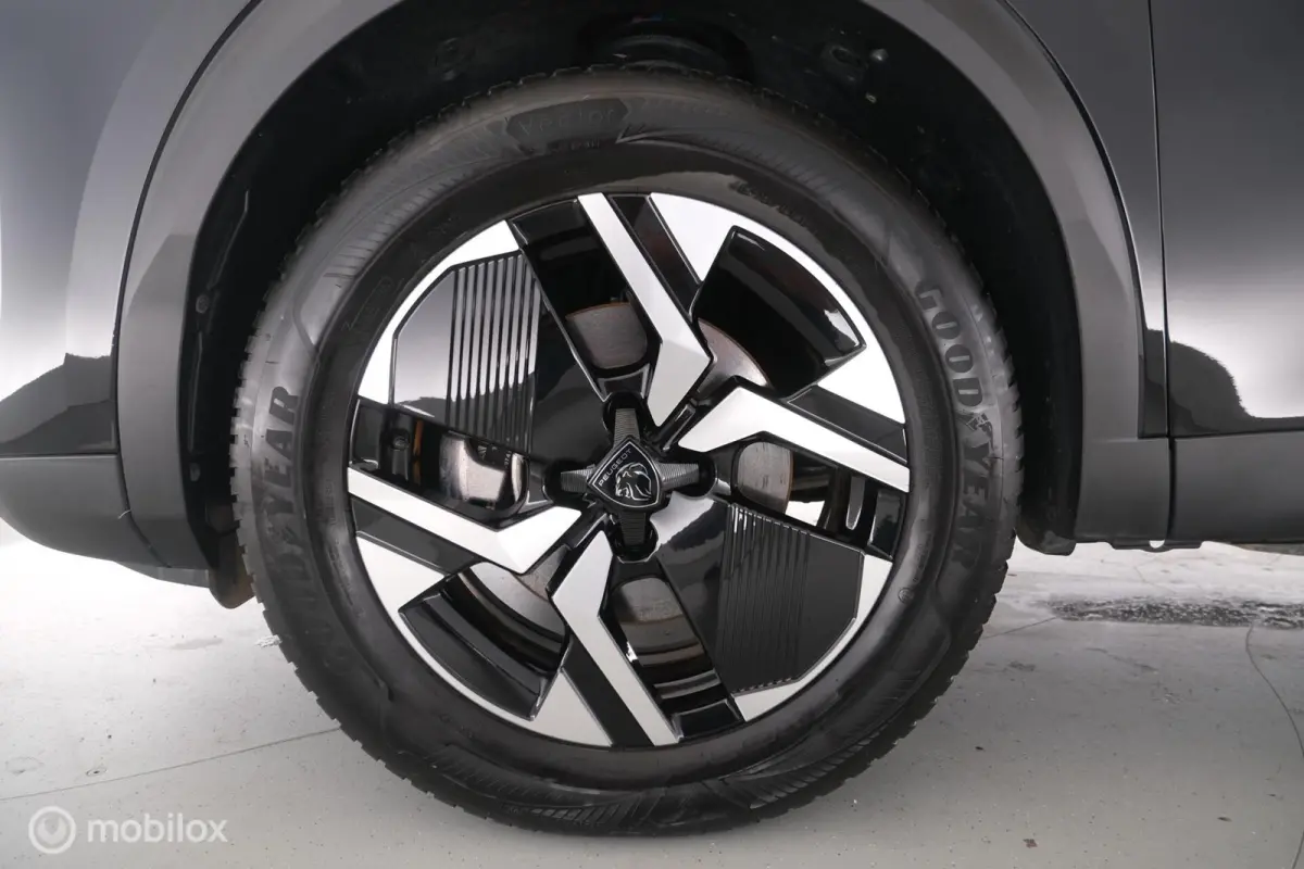 1.2 Hybrid 136 GT automaat leer|led|cam360|ecc|dab|lmv17