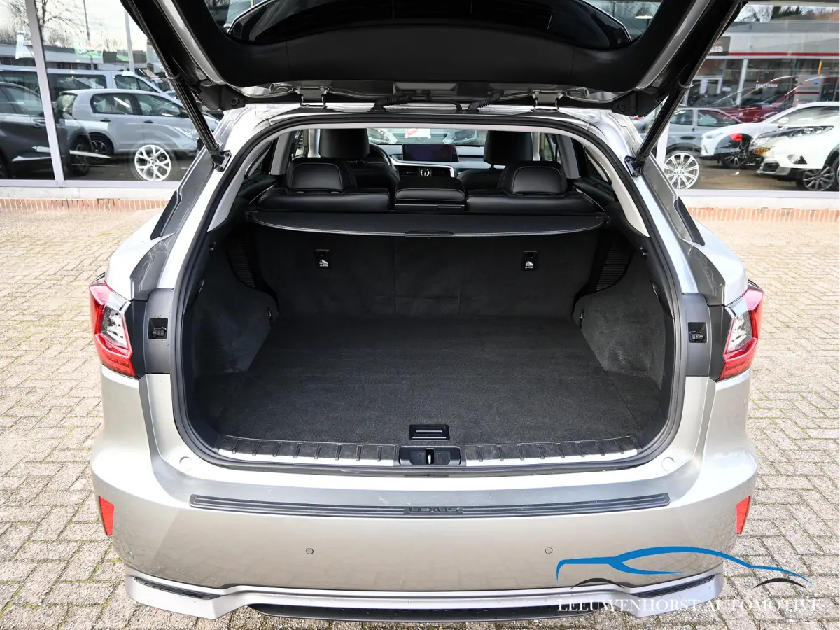 450h 4WD President Line, full option, nieuwstaat, dealer onderhouden, fabrieksgarantie 1-2028