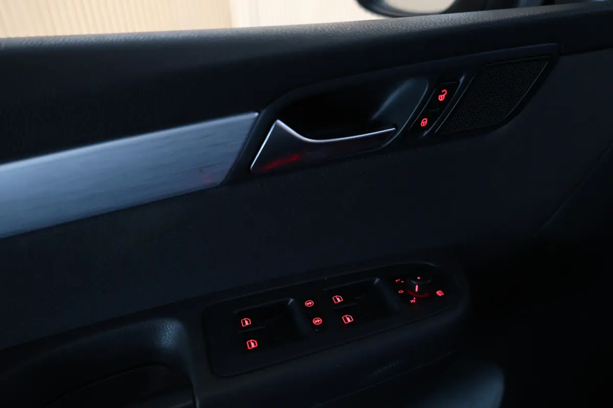 1.4 TSI DSG Highline 1eEIG! XENON TREKHK STOELVW CRUISE '12