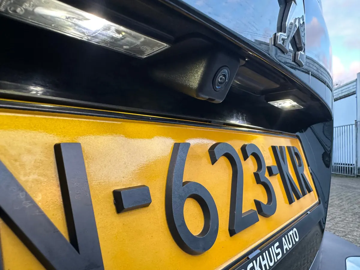 1.2 Turbo Allure | Camera achter | Climate Control | Apple Carplay / Android Auto | L.M. | Achteruitrijcamera | Airco (automatisch) | Apple Carplay/Android Auto