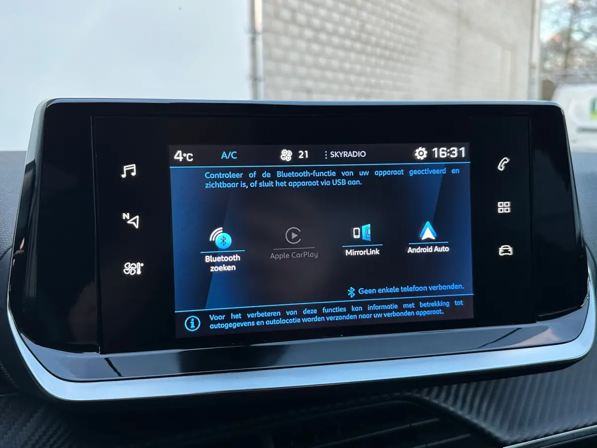 1.2 Turbo Allure | Camera achter | Climate Control | Apple Carplay / Android Auto | L.M. | Achteruitrijcamera | Airco (automatisch) | Apple Carplay/Android Auto