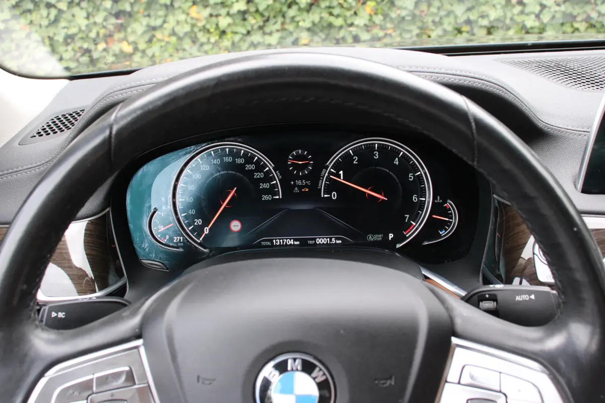 740i High Executive | NL-AUTO! | 1E EIGENAAR! | LUCHT VERING | TREKHAAK | ALL SEASON | 360° CAMERA | DODE HOEK | DEALER OH! | ADAPTIVE CRUISE | LEDER  | PRACHTIGE STAAT!