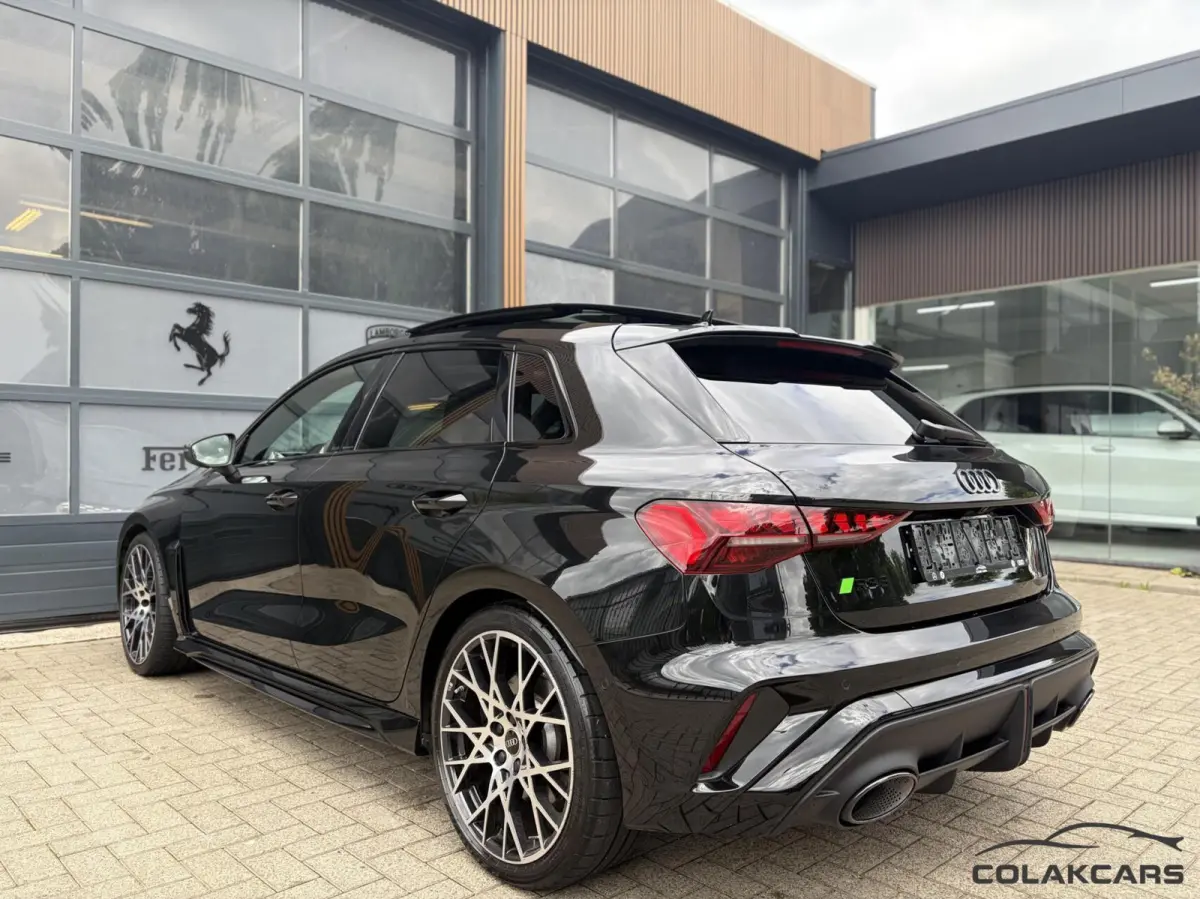RS 3 2.5 TFSI RS 3 quattro