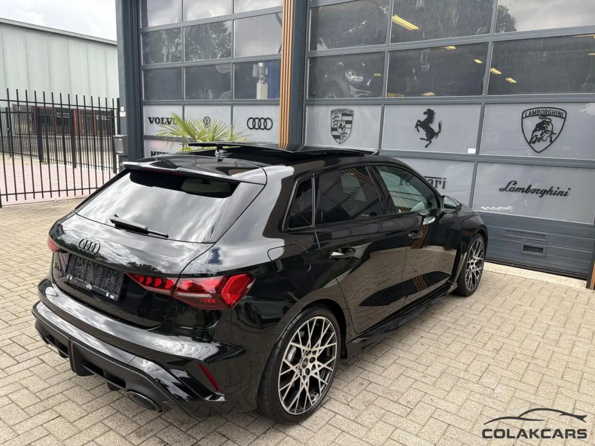 RS 3 2.5 TFSI RS 3 quattro