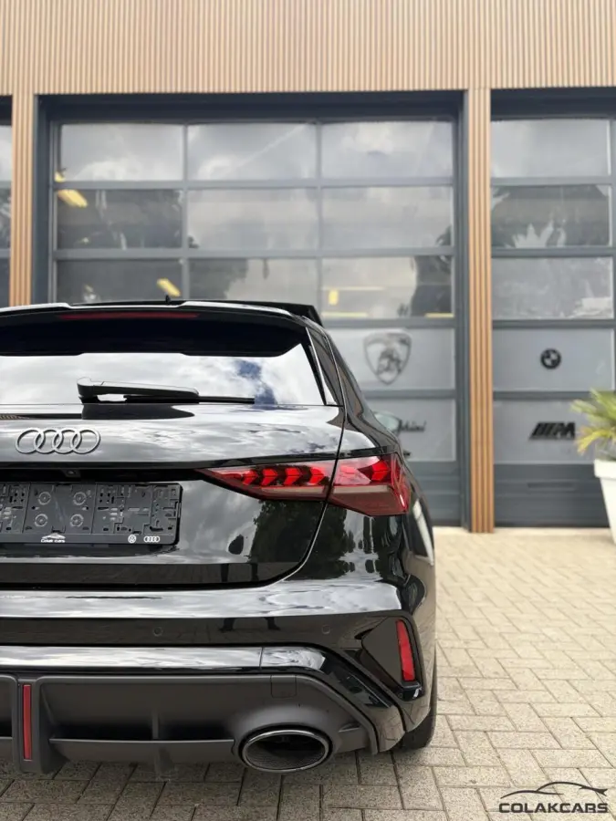 RS 3 2.5 TFSI RS 3 quattro