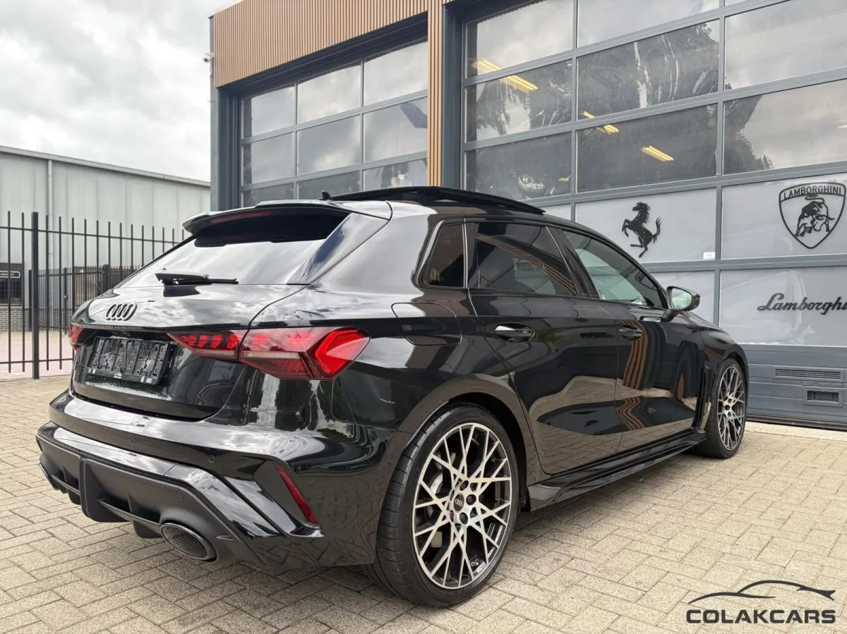 RS 3 2.5 TFSI RS 3 quattro
