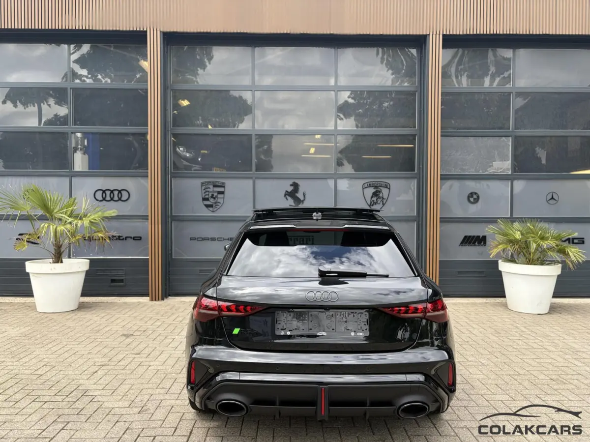RS 3 2.5 TFSI RS 3 quattro