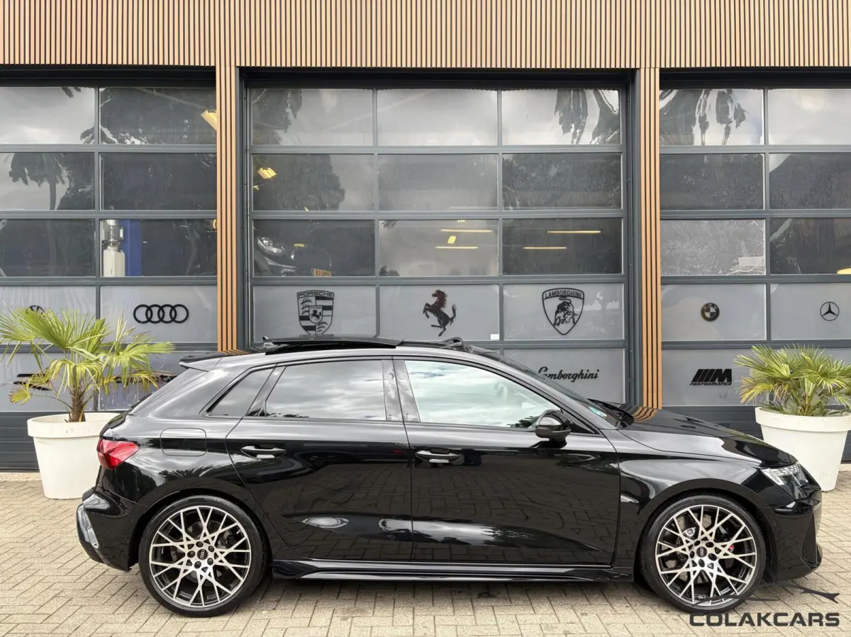 RS 3 2.5 TFSI RS 3 quattro